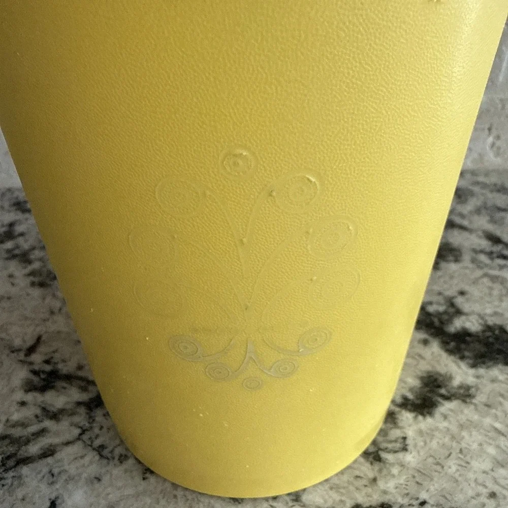 Vintage Tupperware Canister 811-5 With Lid